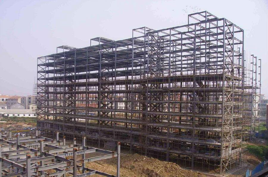 思茅高层钢结构的支撑布置与构造应该符合哪些要求